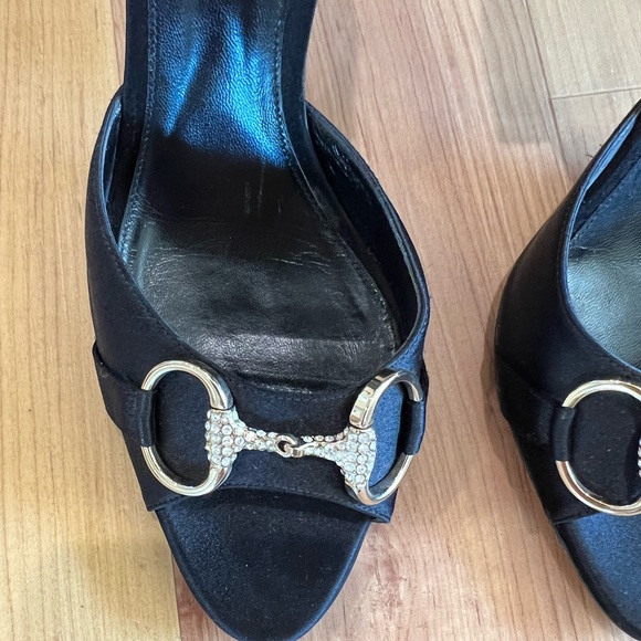 Authentic Gucci Heels - Picture 4 of 8